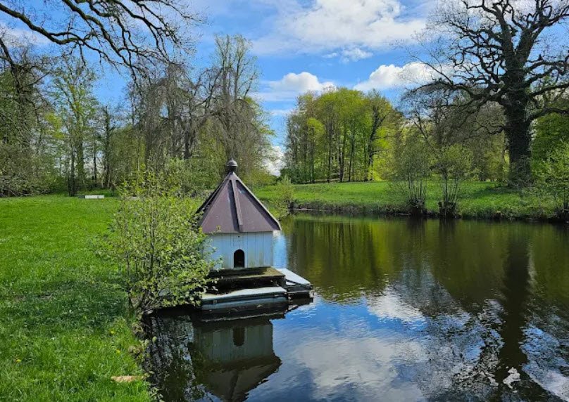 Gut Deutsch-Nienhof - Verwaltung, Germany